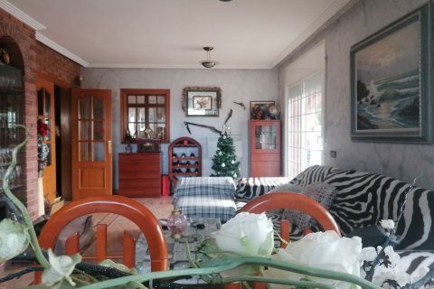 Сasa de 5 dormitorios en venta en Coma-Ruga, Tarragona, Cataluña, Spain № 6796 - foto 6