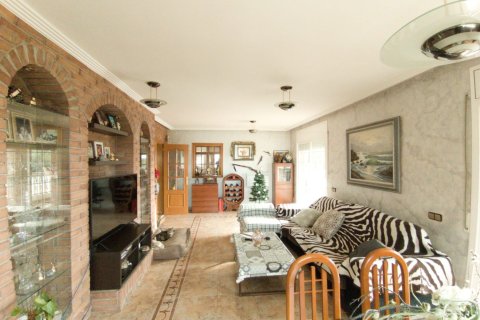 Сasa de 5 dormitorios en venta en Coma-Ruga, Tarragona, Cataluña, Spain № 6796 - foto 15