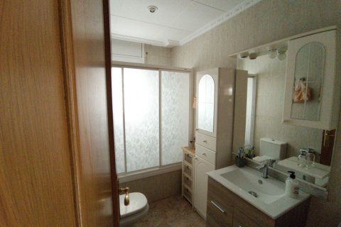 Сasa de 5 dormitorios en venta en Coma-Ruga, Tarragona, Cataluña, Spain № 6796 - foto 27
