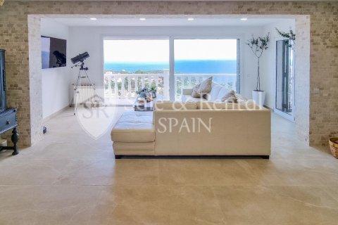 Сasa de 6 dormitorios en venta en Lloret de Mar, Gerona, Cataluña, Spain № 7218 - foto 25