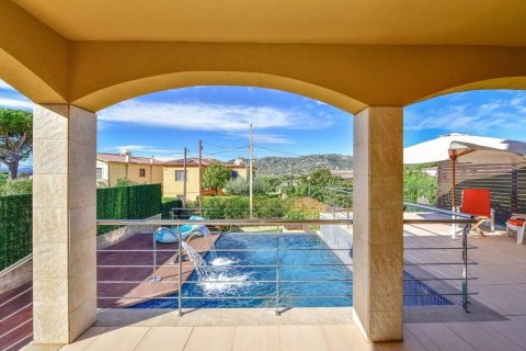 Купить дом в Пладжа-де-Аро, Испания с 5 комнат, 238м², № 7216 - фото 4