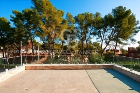 Villa de 5 dormitorios en venta en Castelldefels, Barcelona, Cataluña, Spain № 5693 - foto 27
