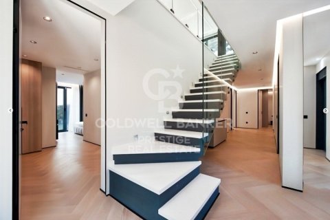 Villa de 5 dormitorios en venta en Castelldefels, Barcelona, Cataluña, Spain № 5693 - foto 18