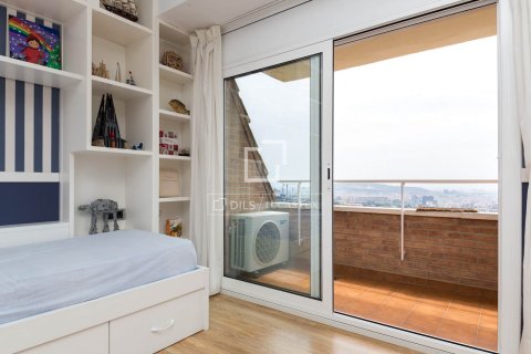 Villa de 5 dormitorios en venta en Esplugues de Llobregat, Barcelona, Cataluña, Spain № 4425 - foto 15
