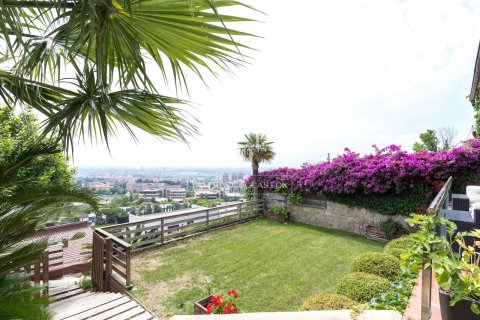 Villa de 5 dormitorios en venta en Esplugues de Llobregat, Barcelona, Cataluña, Spain № 4425 - foto 4