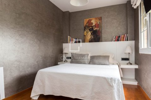 Villa de 5 dormitorios en venta en Esplugues de Llobregat, Barcelona, Cataluña, Spain № 4425 - foto 13