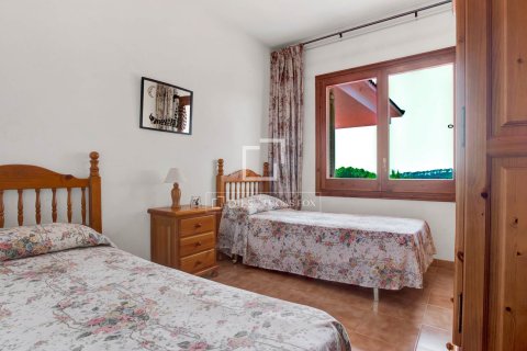 5 bedrooms villa for sale in Sant Pol de Mar, Barcelona, Catalonia, Spain № 4428 - photo 25