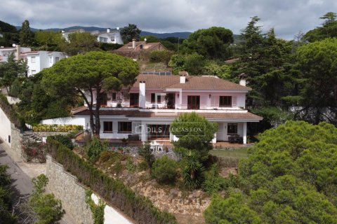 5 bedrooms villa for sale in Sant Pol de Mar, Barcelona, Catalonia, Spain № 4428 - photo 5