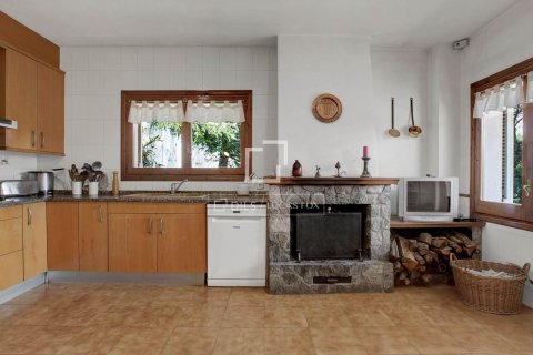 5 bedrooms villa for sale in Sant Pol de Mar, Barcelona, Catalonia, Spain № 4428 - photo 21