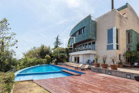 Villa de 8 dormitorios en venta en Esplugues de Llobregat, Barcelona, Cataluña, Spain № 4427 - foto 3