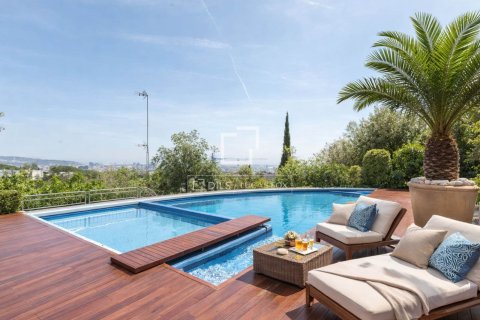 Villa de 8 dormitorios en venta en Esplugues de Llobregat, Barcelona, Cataluña, Spain № 4427