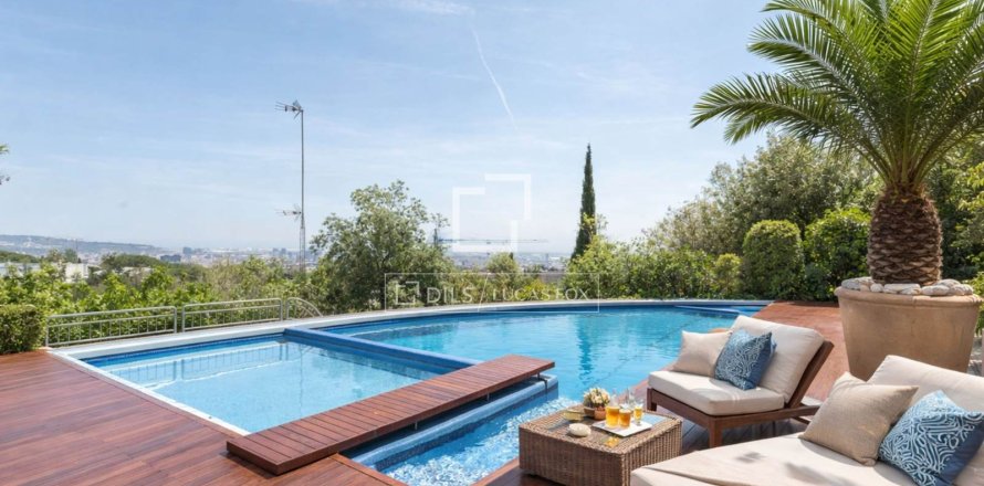 Villa de 8 dormitorios en venta en Esplugues de Llobregat, Barcelona, Cataluña, Spain № 4427