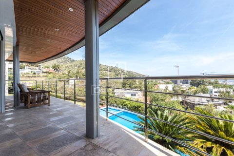 Villa de 8 dormitorios en venta en Esplugues de Llobregat, Barcelona, Cataluña, Spain № 4427 - foto 9
