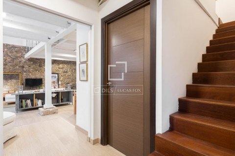 Apartamento de 2 dormitorios en venta en Barcelona, Cataluña, Spain № 4431 - foto 16