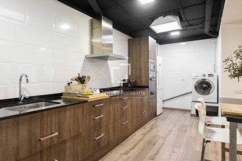 Apartamento de 2 dormitorios en venta en Barcelona, Cataluña, Spain № 4431 - foto 10
