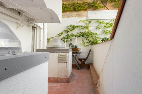 Apartamento de 2 dormitorios en venta en Barcelona, Cataluña, Spain № 4431 - foto 20