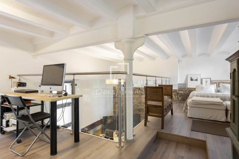 Apartamento de 2 dormitorios en venta en Barcelona, Cataluña, Spain № 4431 - foto 17