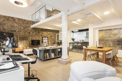 Apartamento de 2 dormitorios en venta en Barcelona, Cataluña, Spain № 4431 - foto 3