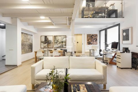 Apartamento de 2 dormitorios en venta en Barcelona, Cataluña, Spain № 4431