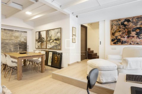Apartamento de 2 dormitorios en venta en Barcelona, Cataluña, Spain № 4431 - foto 13