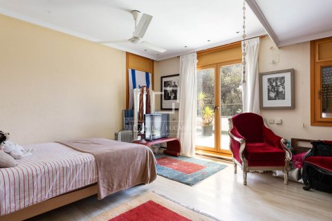 Villa de 6 dormitorios en venta en Castelldefels, Barcelona, Cataluña, Spain № 4426 - foto 24