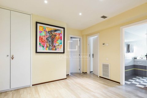 Villa de 6 dormitorios en venta en Castelldefels, Barcelona, Cataluña, Spain № 4426 - foto 22