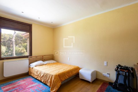 Villa de 6 dormitorios en venta en Castelldefels, Barcelona, Cataluña, Spain № 4426 - foto 17