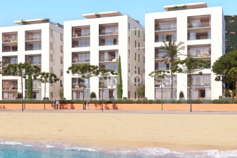 Apartamento de 2 dormitorios en venta en Gerona, Cataluña, Spain № 7621 - foto 2