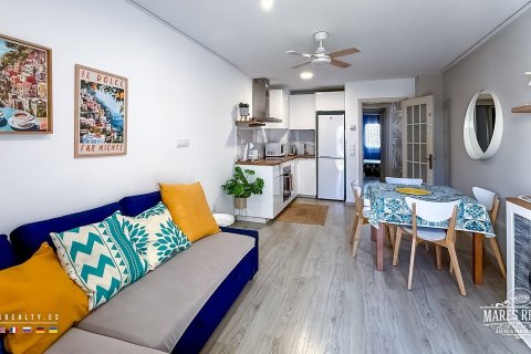 Apartamento de 2 dormitorios en venta en Lloret de Mar, Gerona, Cataluña, Spain № 7626 - foto 2