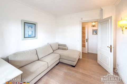 Villa de 5 dormitorios en venta en Lloret de Mar, Gerona, Cataluña, Spain № 7627 - foto 14