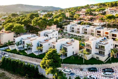 Propiedad comercial de 4000 m² en venta en Platja D'aro, Gerona, Cataluña, Spain № 910