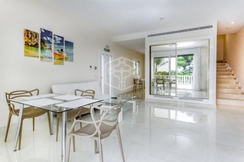 Propiedad comercial de 4000 m² en venta en Platja D'aro, Gerona, Cataluña, Spain № 910 - foto 16