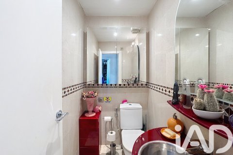 Dúplex de 3 dormitorios en venta en Castelldefels, Barcelona, Cataluña, Spain № 7523 - foto 8