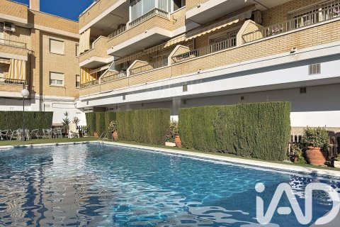 Dúplex de 3 dormitorios en venta en Castelldefels, Barcelona, Cataluña, Spain № 7523 - foto 17