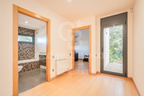 Сasa de 5 dormitorios en venta en Matadepera, Barcelona, Cataluña, Spain № 7966 - foto 13