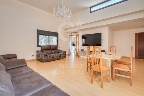 Сasa de 5 dormitorios en venta en Matadepera, Barcelona, Cataluña, Spain № 7966 - foto 2