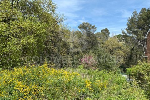 Parcela de 1065 m² en venta en Cerdanyola del Vallès, Barcelona, Cataluña, Spain № 7968 - foto 3