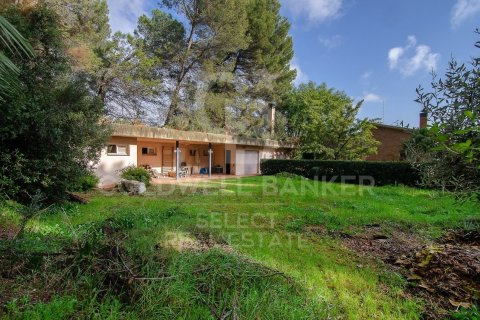 Parcela de 2000 m² en venta en Cerdanyola del Vallès, Barcelona, Cataluña, Spain № 7970 - foto 4
