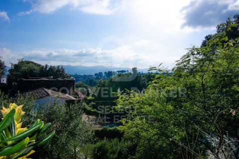 Parcela de 2000 m² en venta en Cerdanyola del Vallès, Barcelona, Cataluña, Spain № 7970 - foto 2