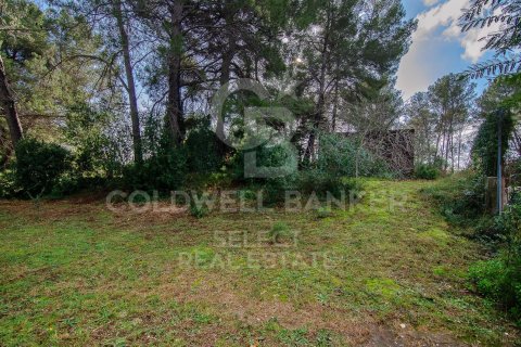 Parcela de 2000 m² en venta en Cerdanyola del Vallès, Barcelona, Cataluña, Spain № 7970 - foto 17