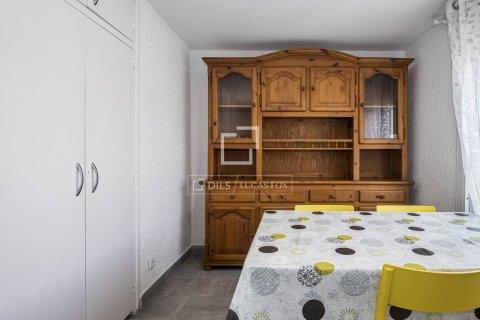 Apartamento de 3 dormitorios en venta en Castelldefels, Barcelona, Cataluña, Spain № 7044 - foto 14