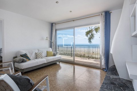 Apartamento de 3 dormitorios en venta en Castelldefels, Barcelona, Cataluña, Spain № 7044 - foto 10