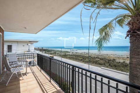 Apartamento de 3 dormitorios en venta en Castelldefels, Barcelona, Cataluña, Spain № 7044 - foto 4