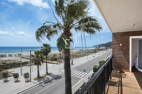 Apartamento de 3 dormitorios en venta en Castelldefels, Barcelona, Cataluña, Spain № 7044 - foto 6
