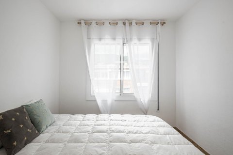Apartamento de 3 dormitorios en venta en Castelldefels, Barcelona, Cataluña, Spain № 7044 - foto 26