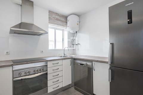 Apartamento de 3 dormitorios en venta en Castelldefels, Barcelona, Cataluña, Spain № 7044 - foto 16