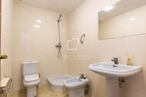 Apartamento de 4 dormitorios en venta en Sant Just Desvern, Barcelona, Cataluña, Spain № 7046 - foto 7