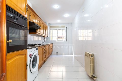Apartamento de 4 dormitorios en venta en Sant Just Desvern, Barcelona, Cataluña, Spain № 7046 - foto 10