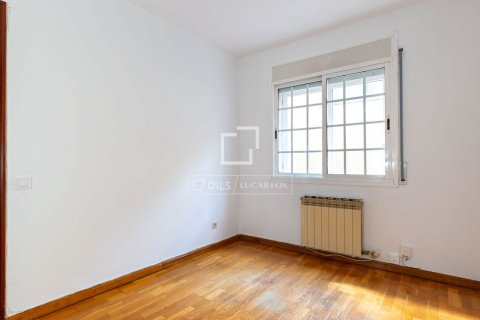 Apartamento de 4 dormitorios en venta en Sant Just Desvern, Barcelona, Cataluña, Spain № 7046 - foto 4