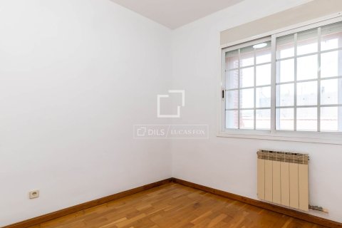 Apartamento de 4 dormitorios en venta en Sant Just Desvern, Barcelona, Cataluña, Spain № 7046 - foto 27